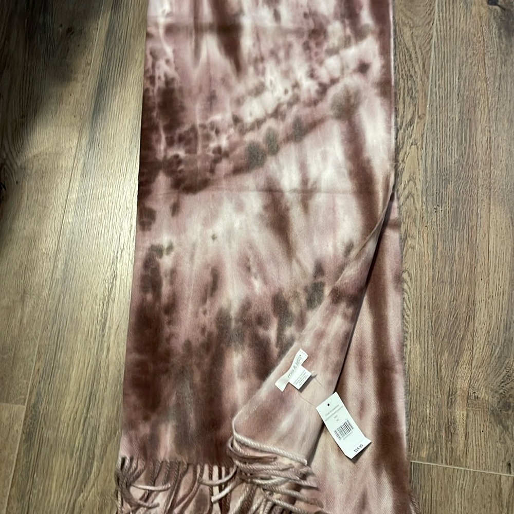 🌟 🌟 Women’s scarfs brand new